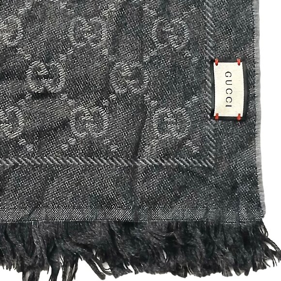 Gucci Charcoal Grey & Silver Reversible GG Logo Print Shawl Wrap Vintage Pre-Own - Picture 8 of 9
